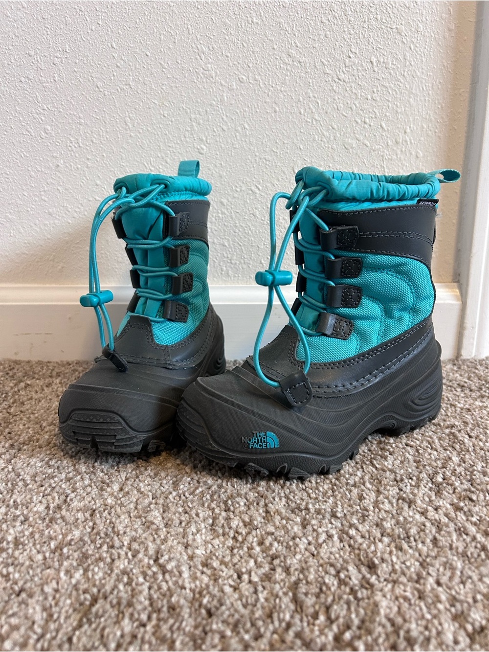 The North Face Kids Teal and Gray Snow Boots with Quick-Pull Laces
